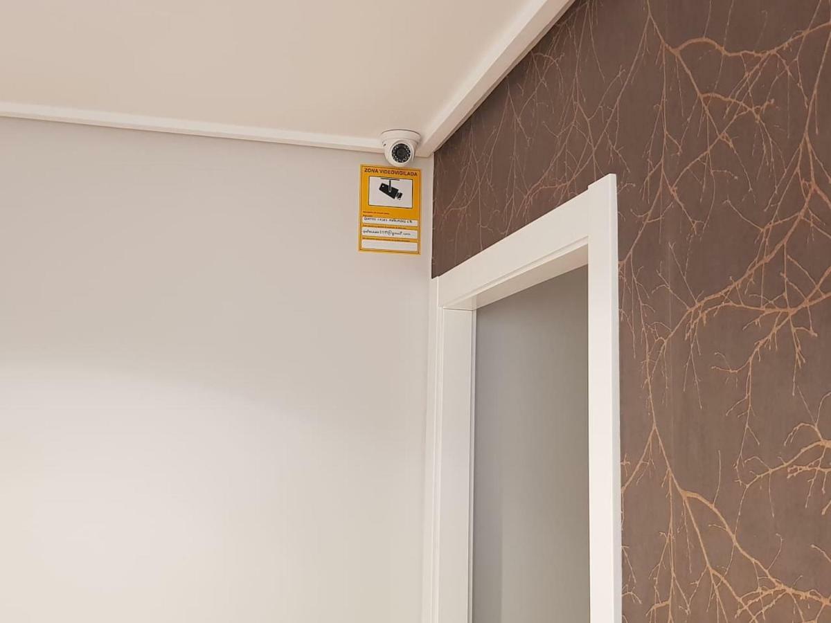 Quatre Casas Apartment โอว์เรนเซ ภายนอก รูปภาพ
